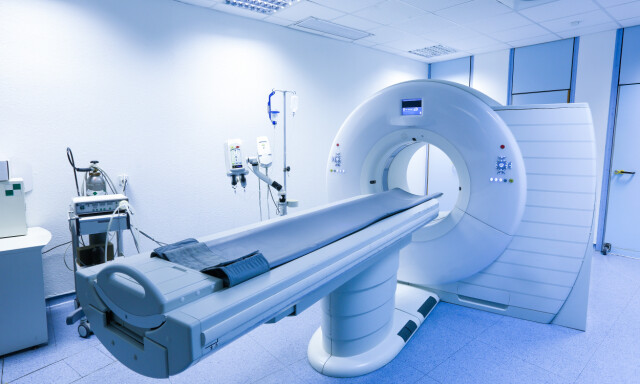 UTREDNING: Langvarig, sykelig tretthet må utredes videre. Noen ganger, spesielt ved mistanke om underliggende kreft, vil bildediagnostikk (røntgenundersøkelser) bli nødvendig. Foto: NTB Scanpix/Shutterstock UTREDNING: Langvarig, sykelig tretthet må utredes videre. Noen ganger, spesielt ved mistanke om underliggende kreft, vil bildediagnostikk (røntgenundersøkelser) bli nødvendig. Foto: NTB Scanpix/Shutterstock